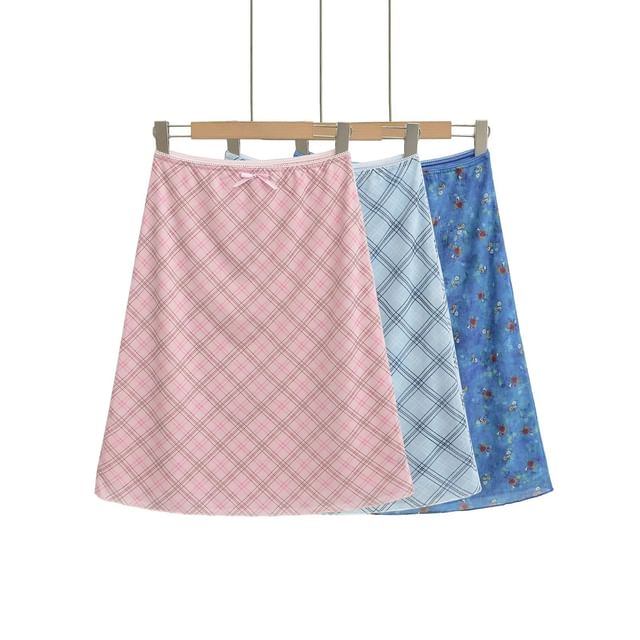 Asiris-High Waist Patterned Mesh A-Line Skirt