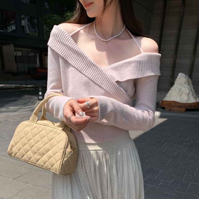 Asiris-Long-Sleeve Halter Neck Off-Shoulder Plain Ribbed Crop Knit Top