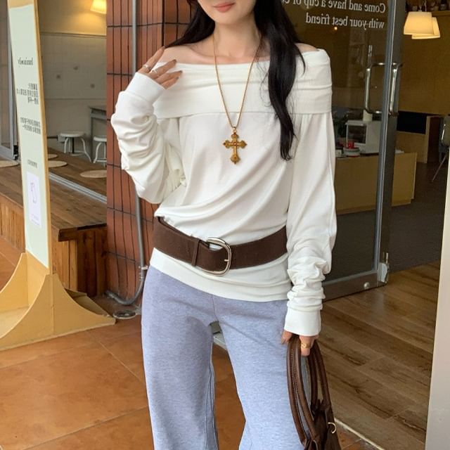 Asiris-Long Sleeve Off Shoulder Plain Top