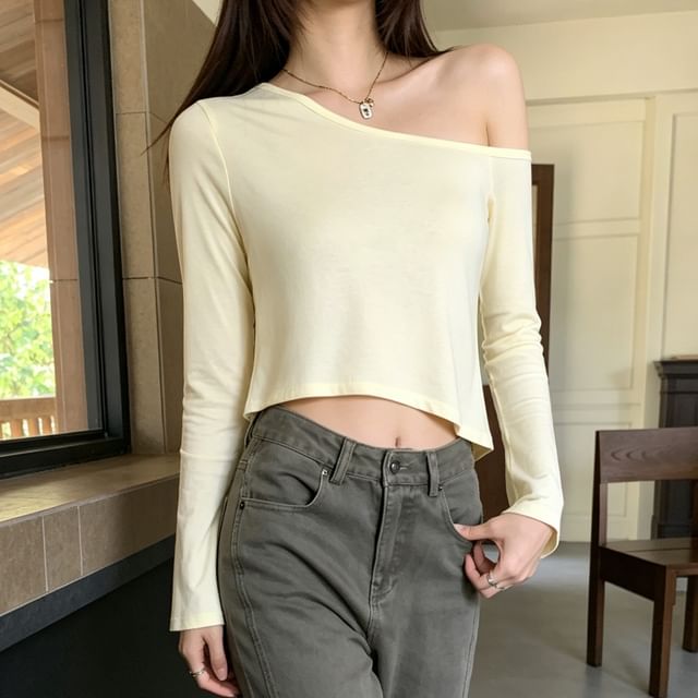 Asiris-Long-Sleeve One Shoulder Plain Crop Top