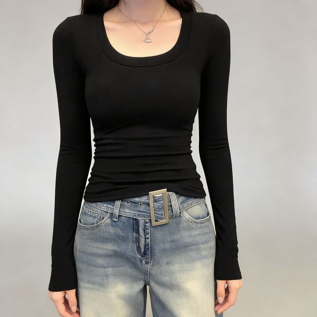 Asiris-Long-Sleeve Scoop Neck Plain T-Shirt