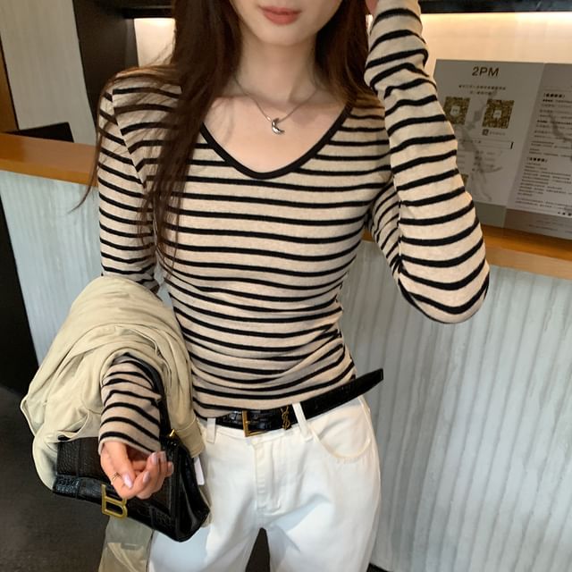 Asiris-Long-Sleeve V-Neck Striped T-Shirt