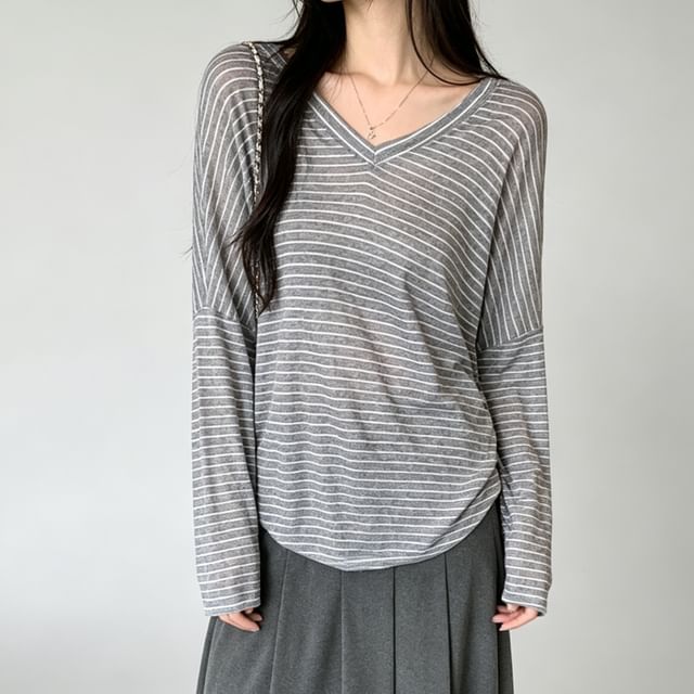 Asiris-Long-Sleeve V-Neck Striped T-Shirt