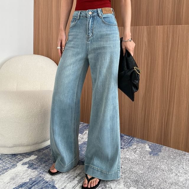 Asiris-Mid Rise Washed Wide Leg Jeans
