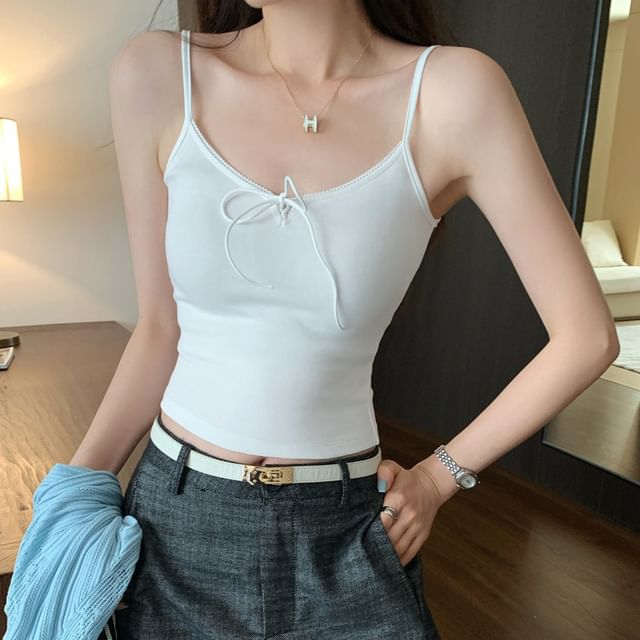 Asiris-Scoop Neck Plain Crop Camisole Top