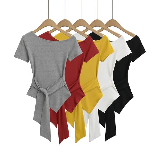 Asiris-Short-Sleeve Asymmetrical Plain Crop Top