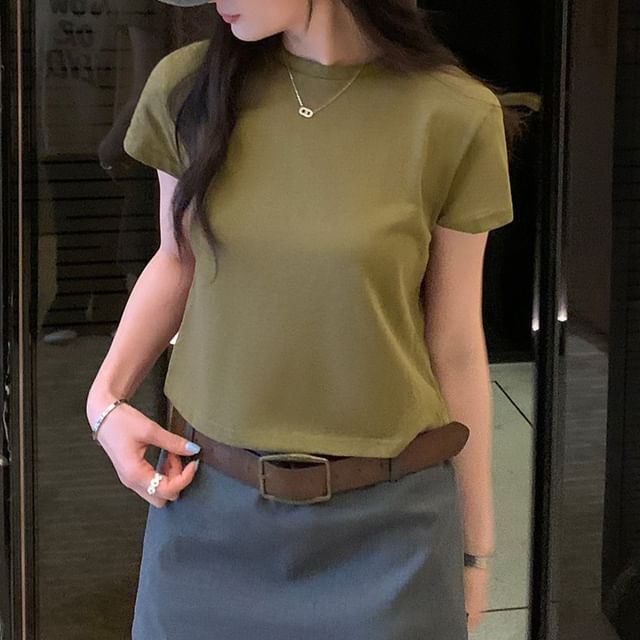 Asiris-Short-Sleeve Crew Neck Plain Crop T-Shirt