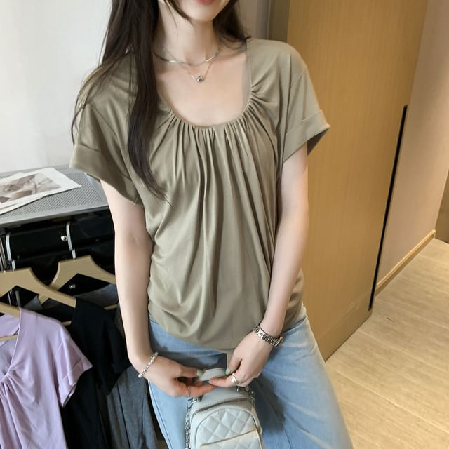 Asiris-Short-Sleeve U-Neck Plain Crop Top