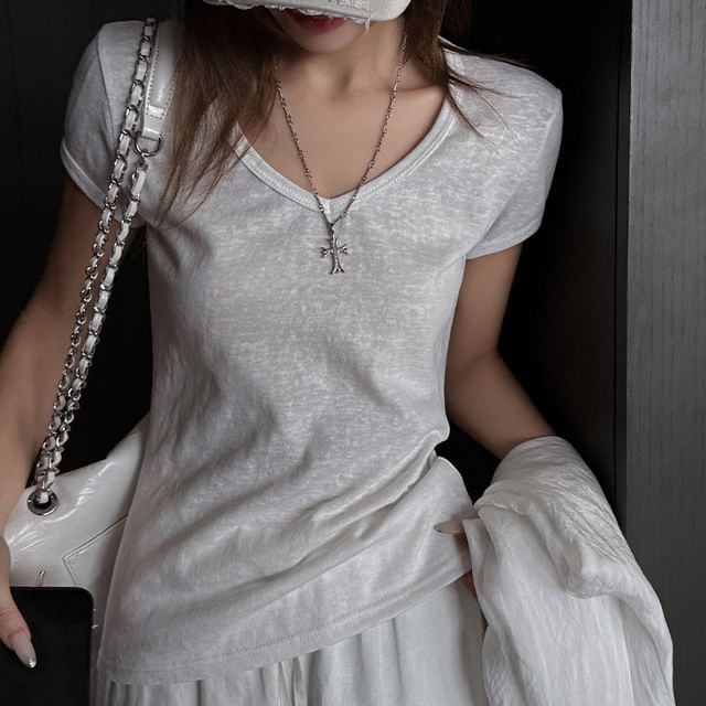 Asiris-Short-Sleeve V-Neck Plain T-Shirt