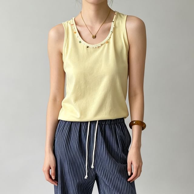 Asiris-U-Neck Lace Trim Plain Tank Top
