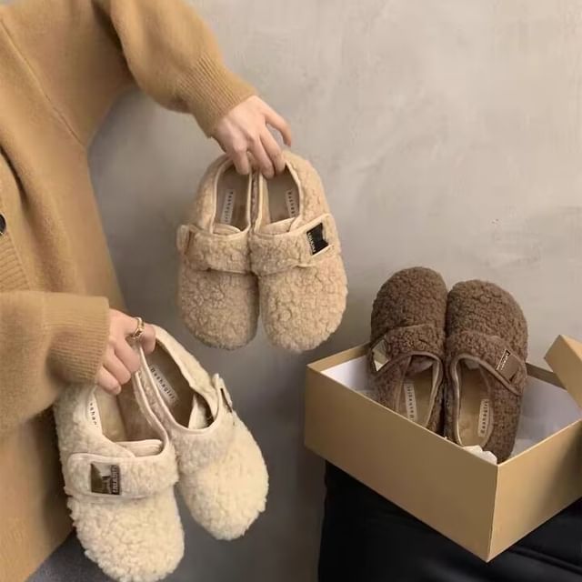 Asterisk-Adhesive Strap Fleece Shoes