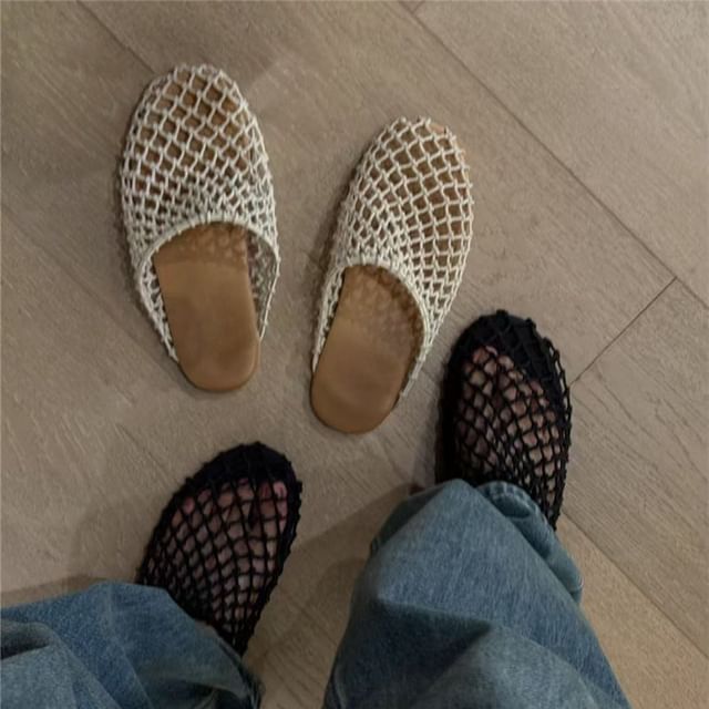Asterisk-Fishnet Flat Mules