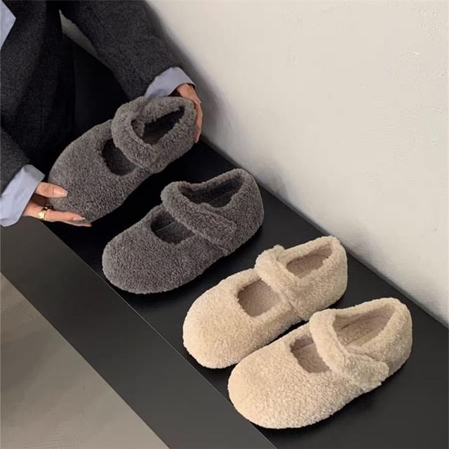 Asterisk-Fleece Mary Jane Shoes
