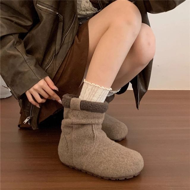 Asterisk-Hidden Wedge Ankle Snow Boots
