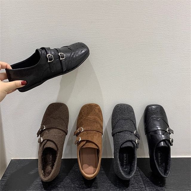 Asterisk-Plain Brogue Buckled Loafers