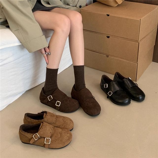 Asterisk-Plain Brogue Buckled Loafers