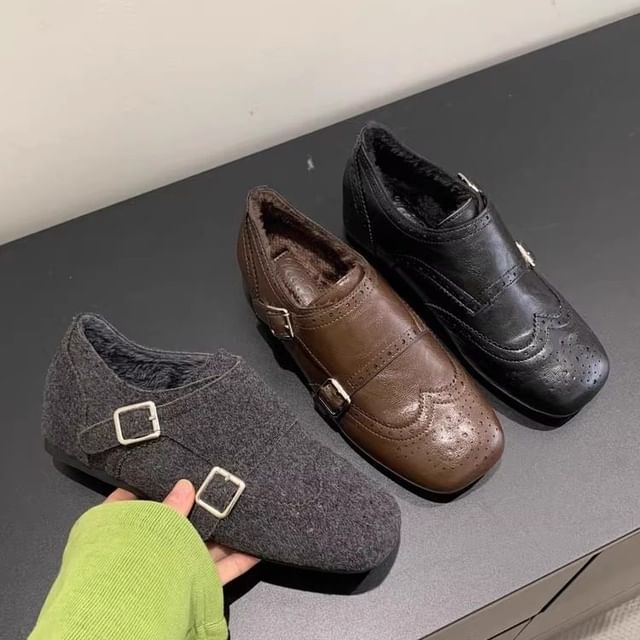 Asterisk-Plain Brogue Buckled Loafers