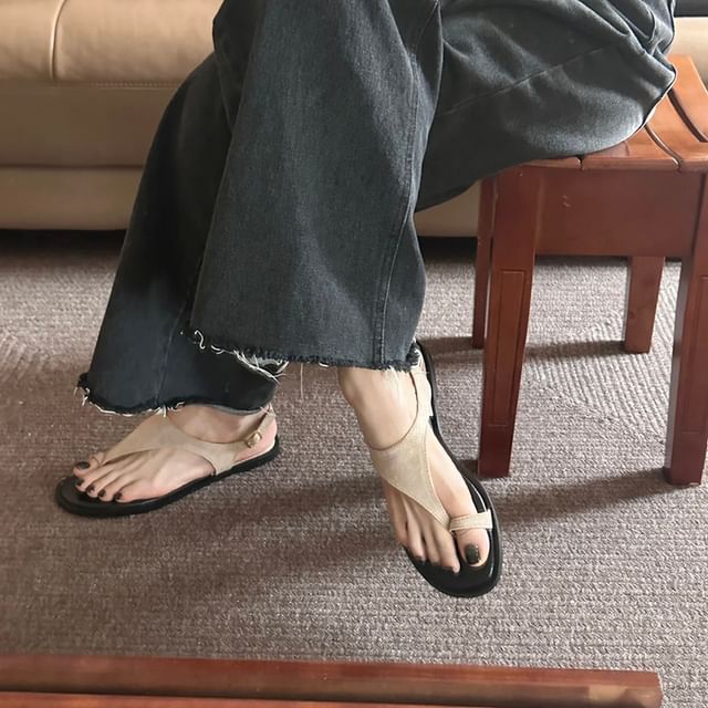 Asterisk-Plain Loop Top Sandals