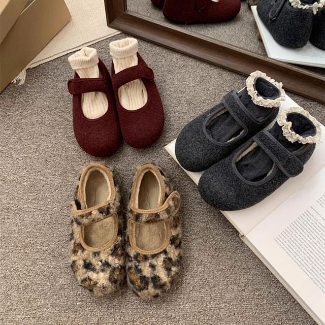 Asterisk-Round Toe Fleece-Lined Mary Jane Shoes