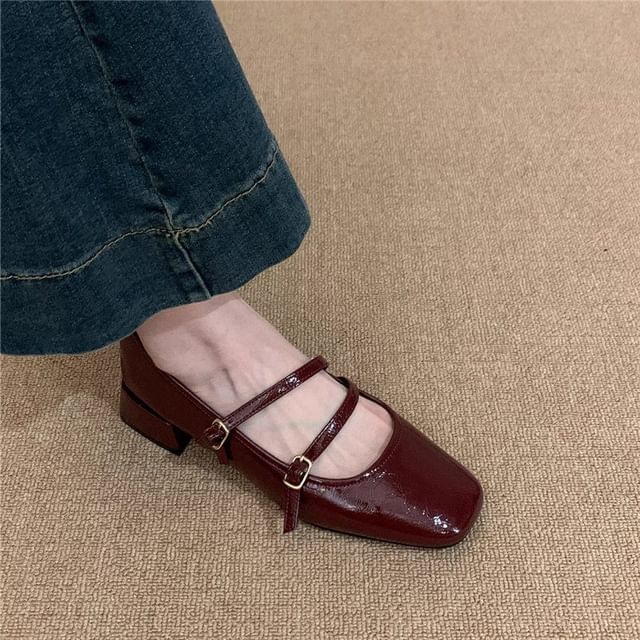 Asterisk-Square Toe Patent Leather Mary Jane Pumps