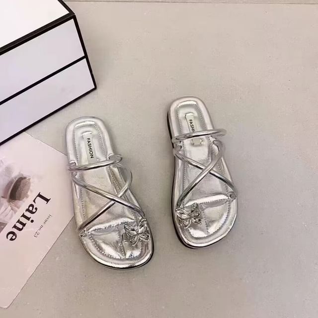 Asterisk-Toe Loop Rhinestone Flat Sandals