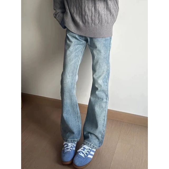 Ateso-Mid Rise Washed Bootcut Jeans