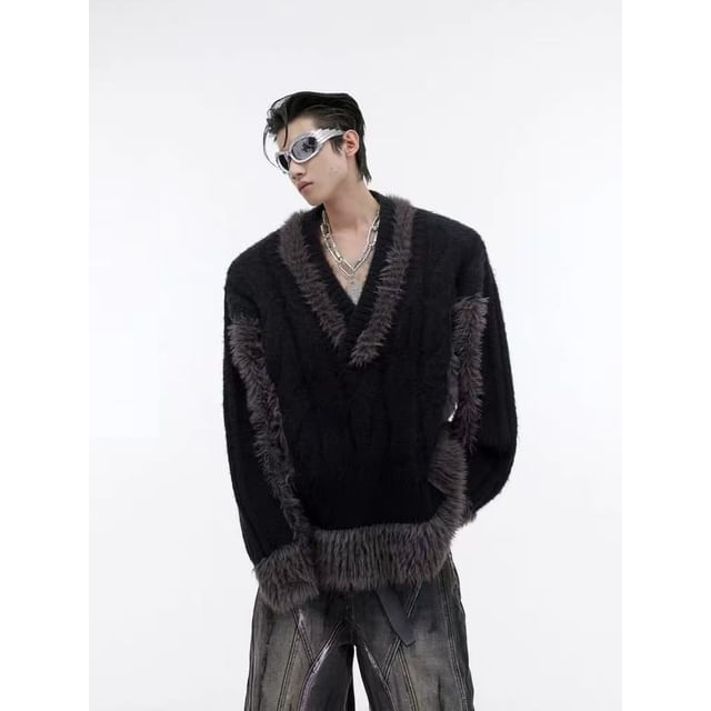 Ateso-V-Neck Two Tone Panel Fluffy Sweater