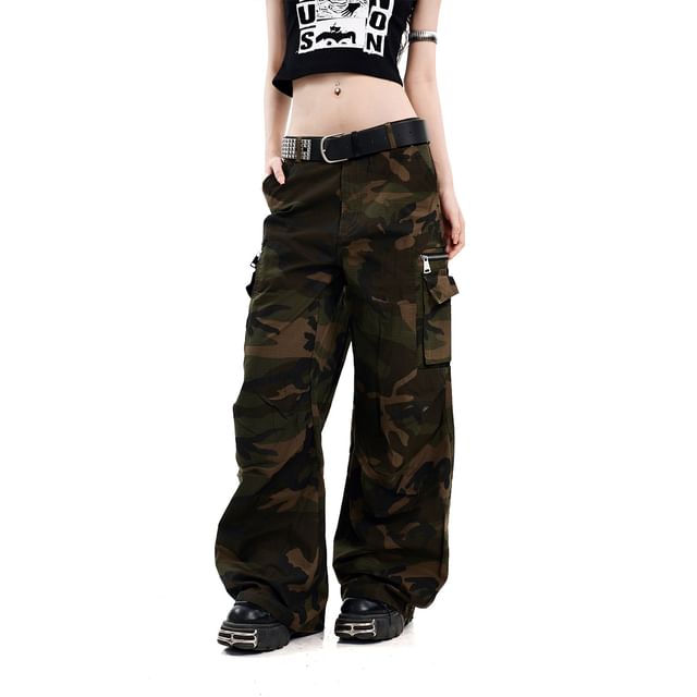 AXEN-Low Rise Camouflage Cargo Pants
