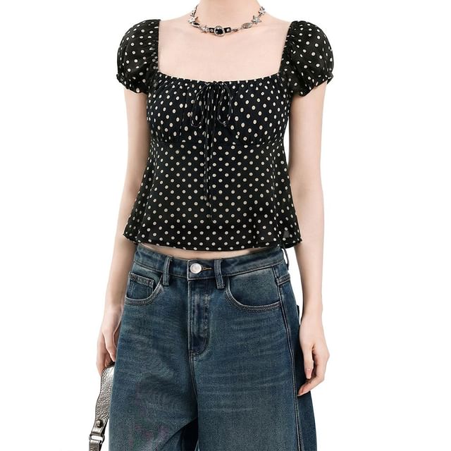 AXEN-Short-Sleeve Square Neck Polka Dot Crop Top