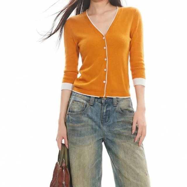 AXEN-V-Neck Contrast Trim Button-Up Crop Cardigan
