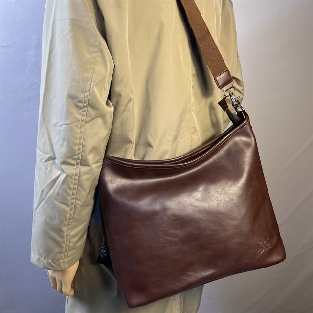 BagBuzz-Faux Leather Plain Crossbody Bag