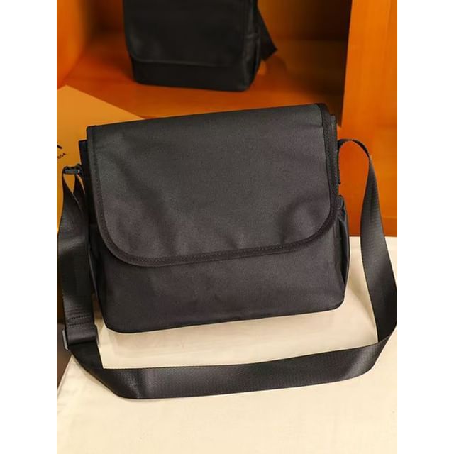 BagBuzz-Flap Messenger Bag