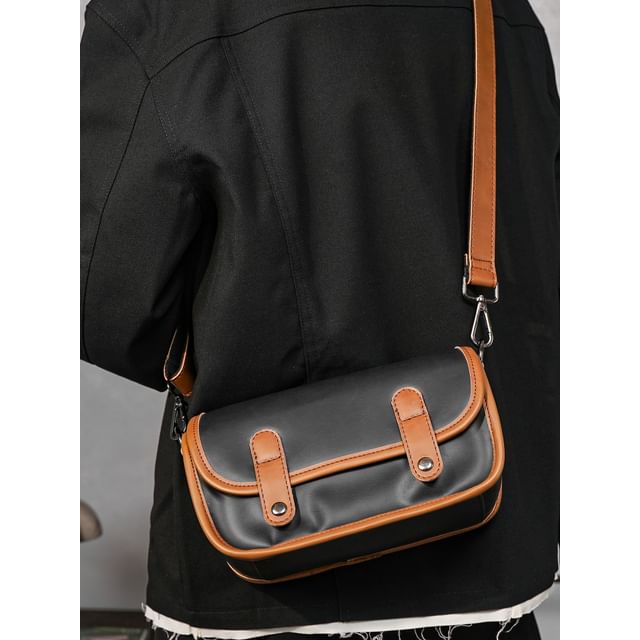 BagBuzz-Two Tone Flap Crossbody Bag