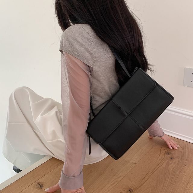Basaran-Structured Faux Leather Shoulder Bag