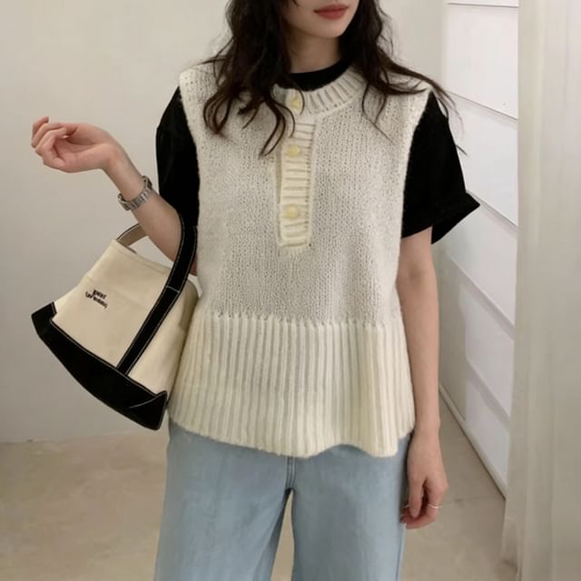 Beaustreet-Crewneck Henley Plain Sweater Vest