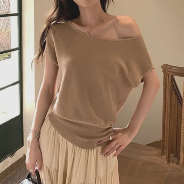 Beaustreet-Short Sleeve One Shoulder Plain Ruched Knit Top