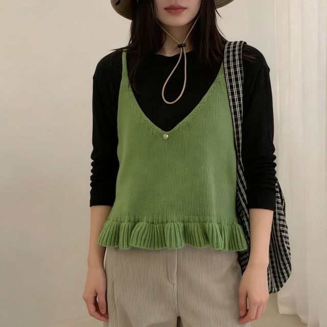 Beaustreet-V-Neck Plain Ruffle Knit Cami Top
