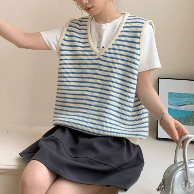 Beaustreet-V-Neck Striped Sweater Vest