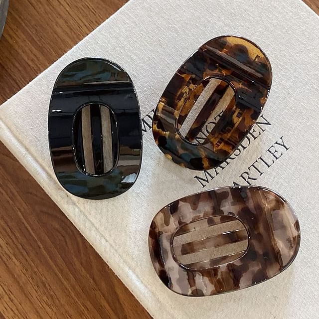BeDaisy-Oval Hair Clip