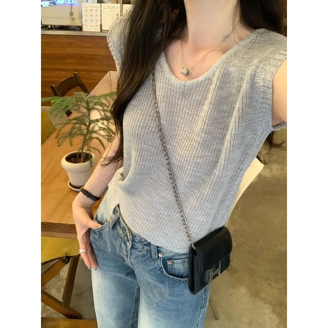 Beem-Crew Neck Plain Asymmetrical Buttoned Sweater Vest