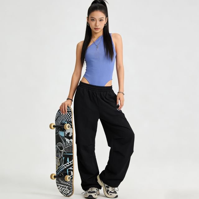 BERAN STUDIO-Sleeveless One Shoulder Plain Bodysuit Top