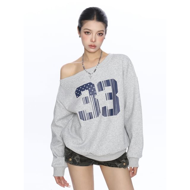 Berrytrix-Cold-Shoulder Long-Sleeve Numbering Pullover