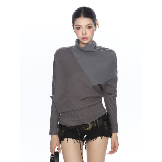 Berrytrix-Turtleneck Two Tone Asymmetrical Sweater