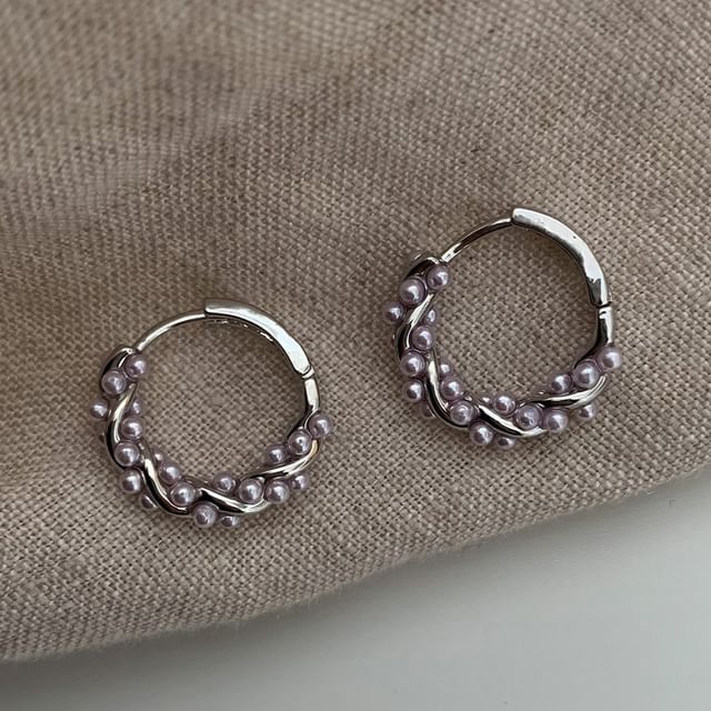 Betsuno-Beaded Hoop Earring