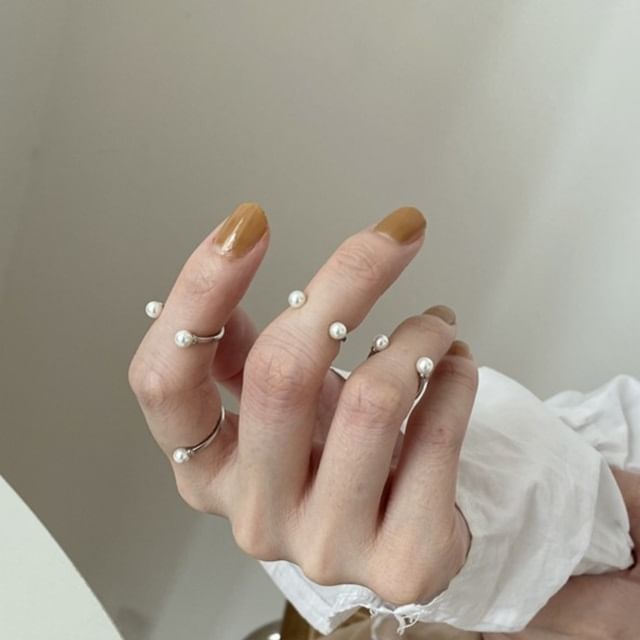 Betsuno-Faux Pearl Open Ring