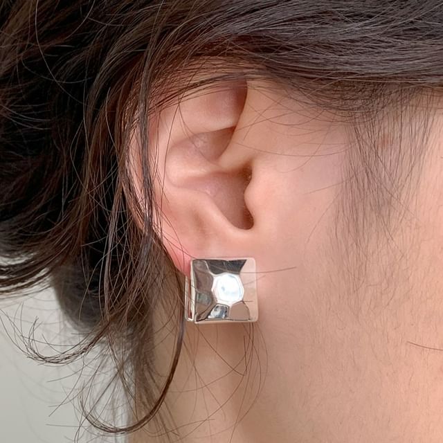 Betsuno-Square Clip On Earring