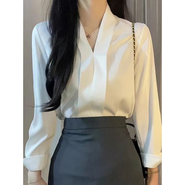 Bigfol-Long-Sleeve V-Neck Plain Blouse