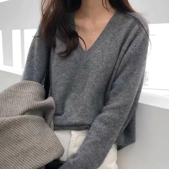 Bigfol-V-Neck Plain Sweater