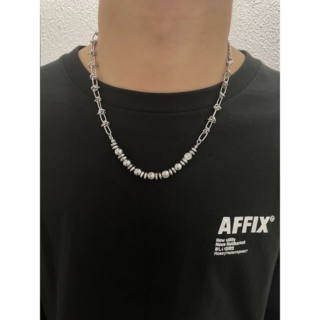 Black Degree-Beaded Thorn Necklace