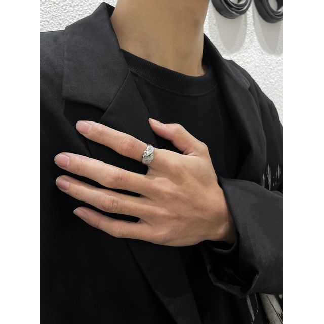 Black Degree-Irregular Textured Alloy Ring